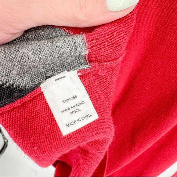 Express Merino Wool Sweater - Picture 4 of 4